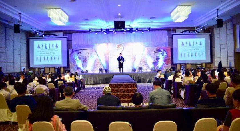 The Impress Nan Hotel Екстер'єр фото