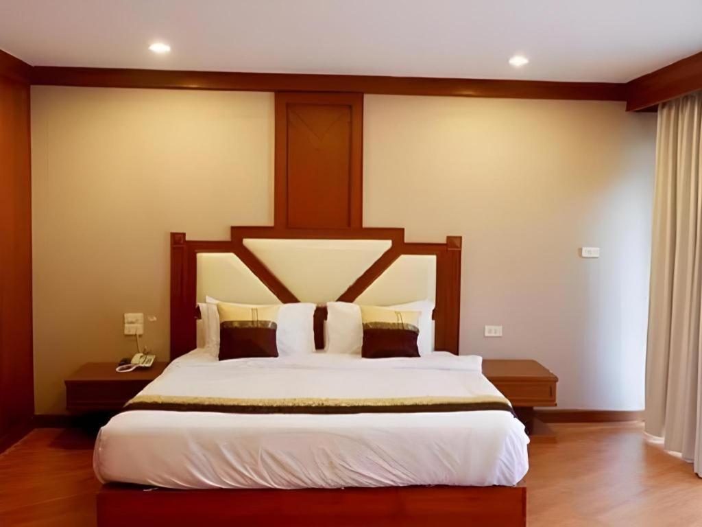 The Impress Nan Hotel Екстер'єр фото